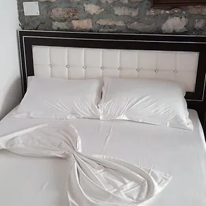 Pensión Karafil 